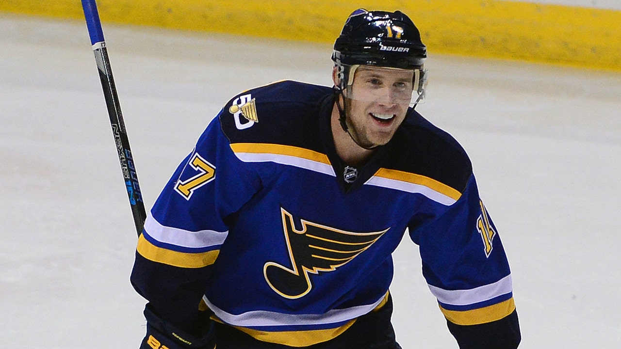 Schwartz looks to stay hot as Blues host Predators